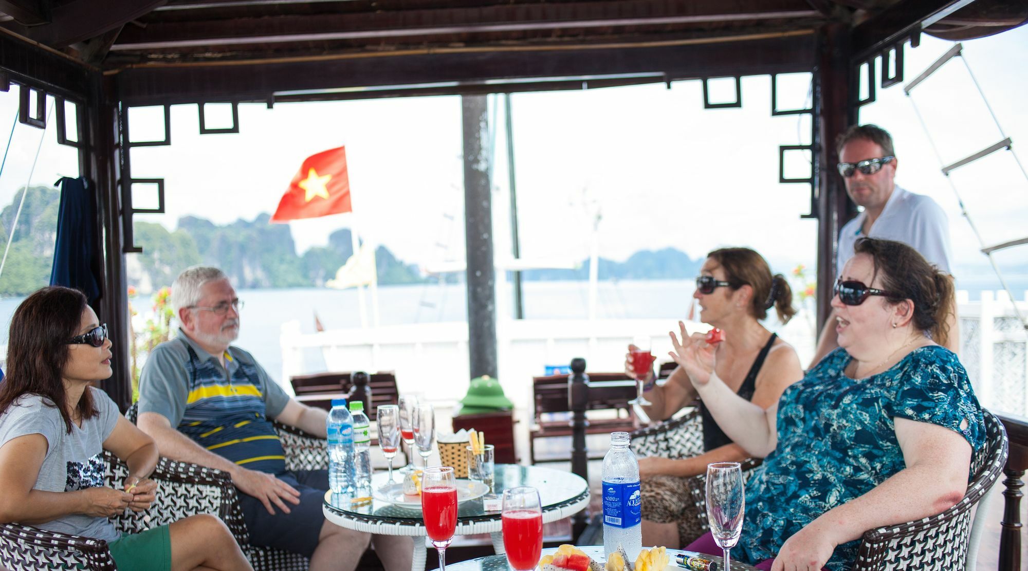 Halong Lavender Cruises Otel Ha Long Dış mekan fotoğraf